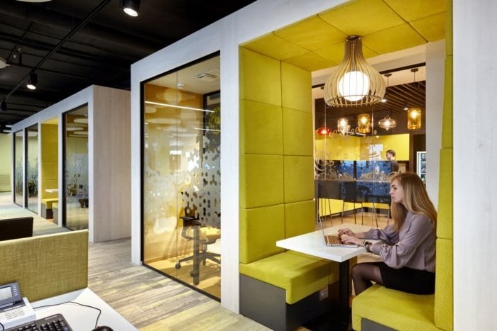 sberbank-hq-moscow-8-700×467