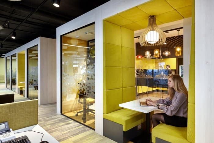 sberbank-hq-moscow-8-700×467